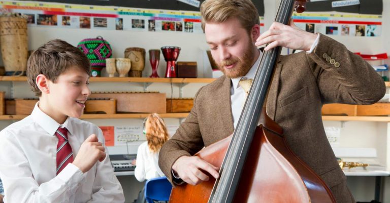 The Advantages of Music Technology Instructors in Schools