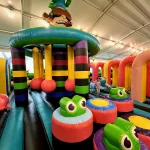 Find the best bouncy castle in Singapore for your kid's birthday party.